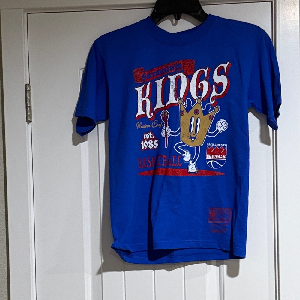 Classic Blue Kids NBA Sacramento Kings Basketball Graphic Tee
